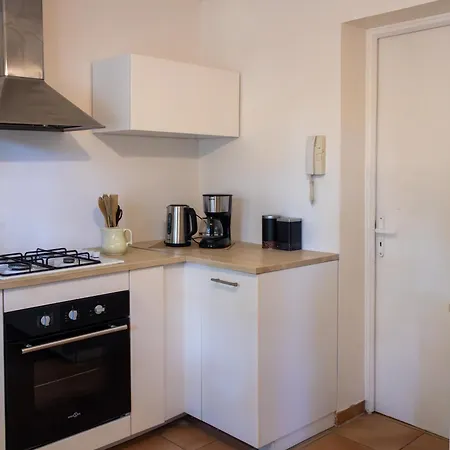 Charmante Maison Provencale Au Coeur Du Golf D'Uzes 度假居
